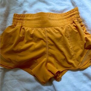 Lululemon Hotty Hot Short 2.5” HR